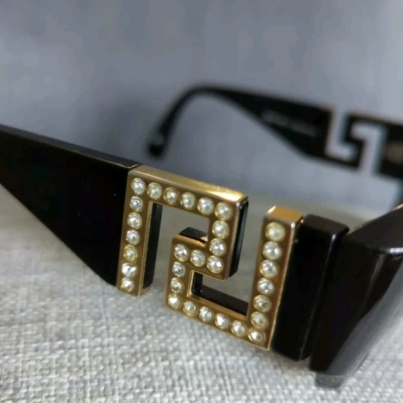 VERSACE Swarovski Crystal Mob Wife Sunglasses Vintage MOD T75/C COL 852RH - Picture 2 of 12